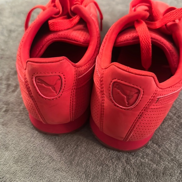 Puma sneakers size 5.5 - Picture 6 of 13